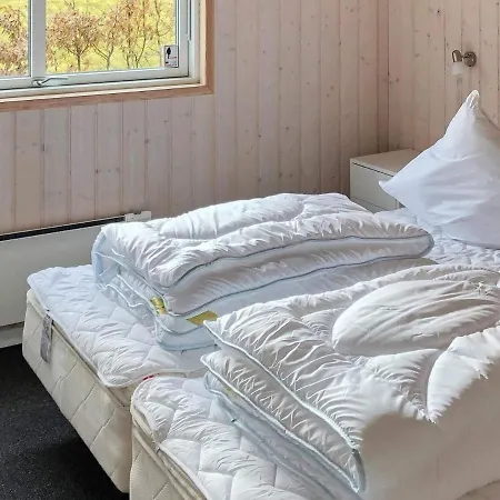 8 Person In * Ansager